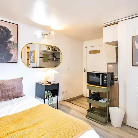 Apartment In Heart Of